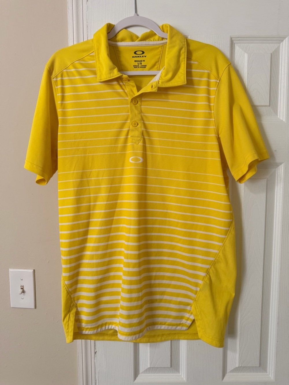 Oakley Men’s Yellow and White Striped Polo